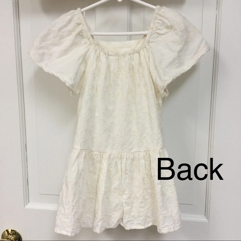 ZARA sz 2 - 3 Yrs Dress Tone on Tone Short Sleeves Square Neck Embroidery Cream